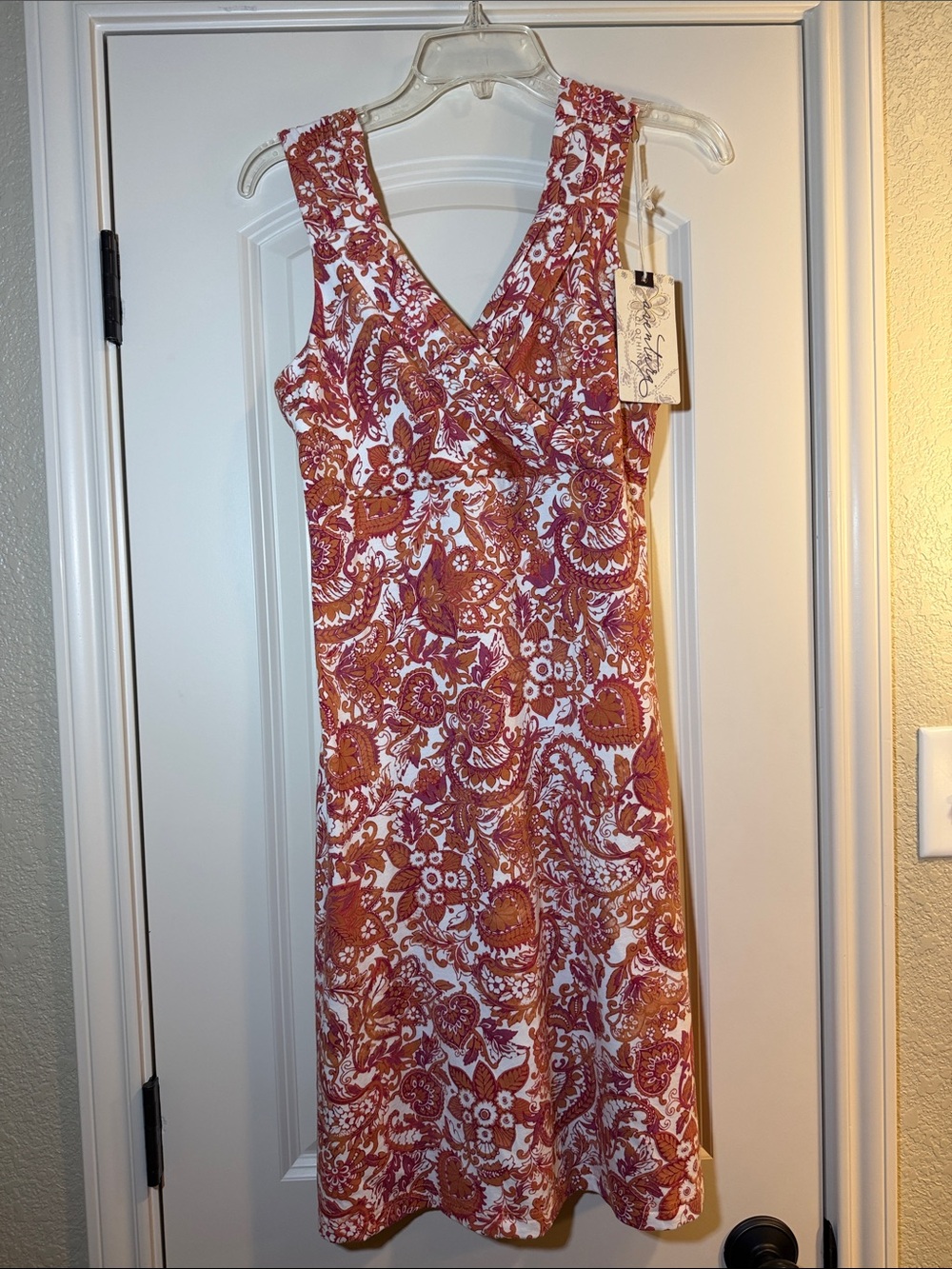 Aventura Rust and White Paisley V-Neck Midi Serendipity Dress - Size M